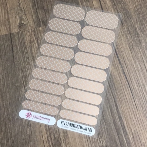 NEW! jamberry Nail Wraps October Exclusive - Picture 2 of 4